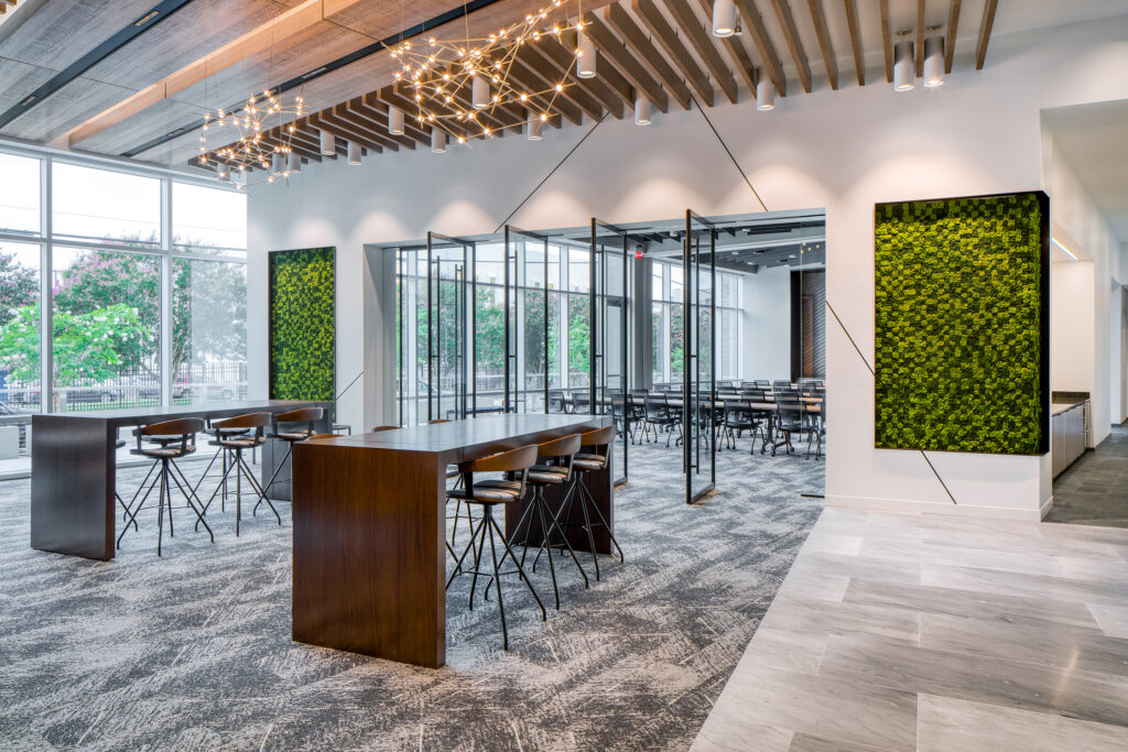 Access Vantage South End